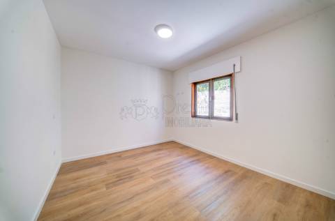 Moradia Geminada T2 para arrendar em Creixomil, Guimarães
