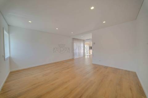 Apartamento T3 Duplex para alugar em Vizela