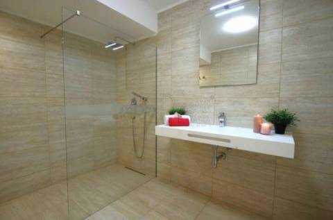 T4 no Algarve com Piscina Privativa e Vista Mar