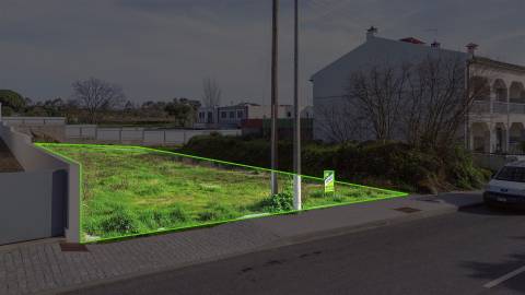 Lote de terreno para construção de moradia geminada em Castelo Branco