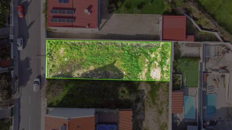Lote de terreno para construção de moradia geminada em Castelo Branco