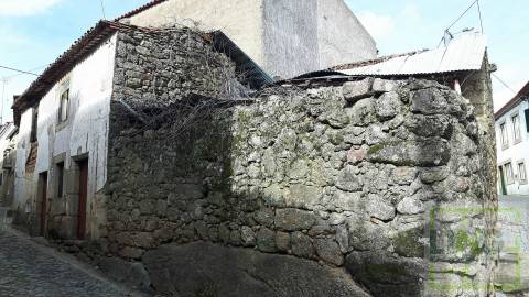 Moradia T3+3 Venda em Tinalhas,Castelo Branco