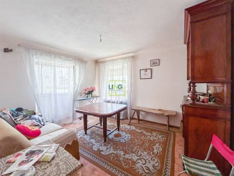 Moradia Geminada T3 situada em Monfortinho