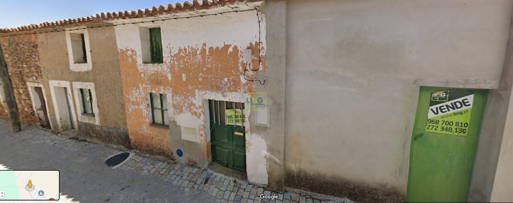 Moradia em Banda T5 em Monforte da Beira, excelente para projeto de alojamento local