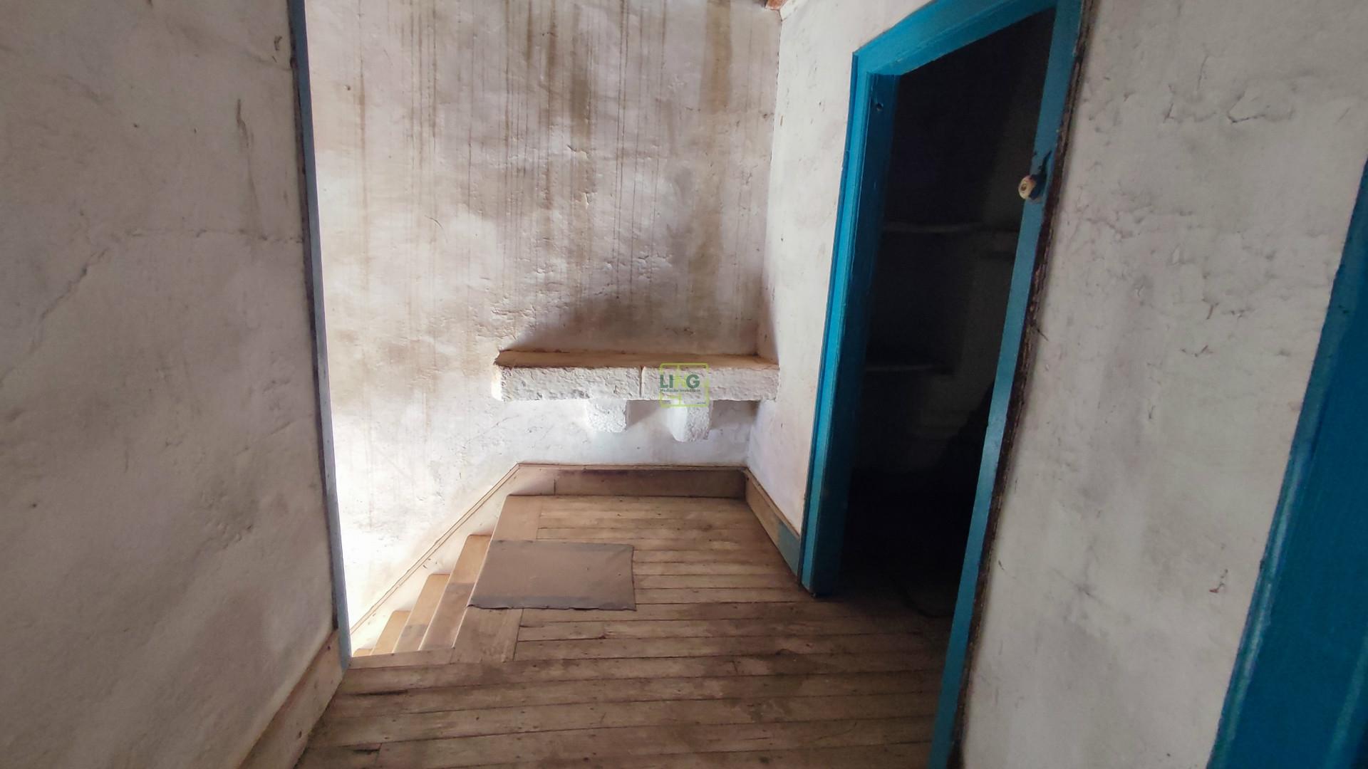 Casa na aldeia para reconstrução