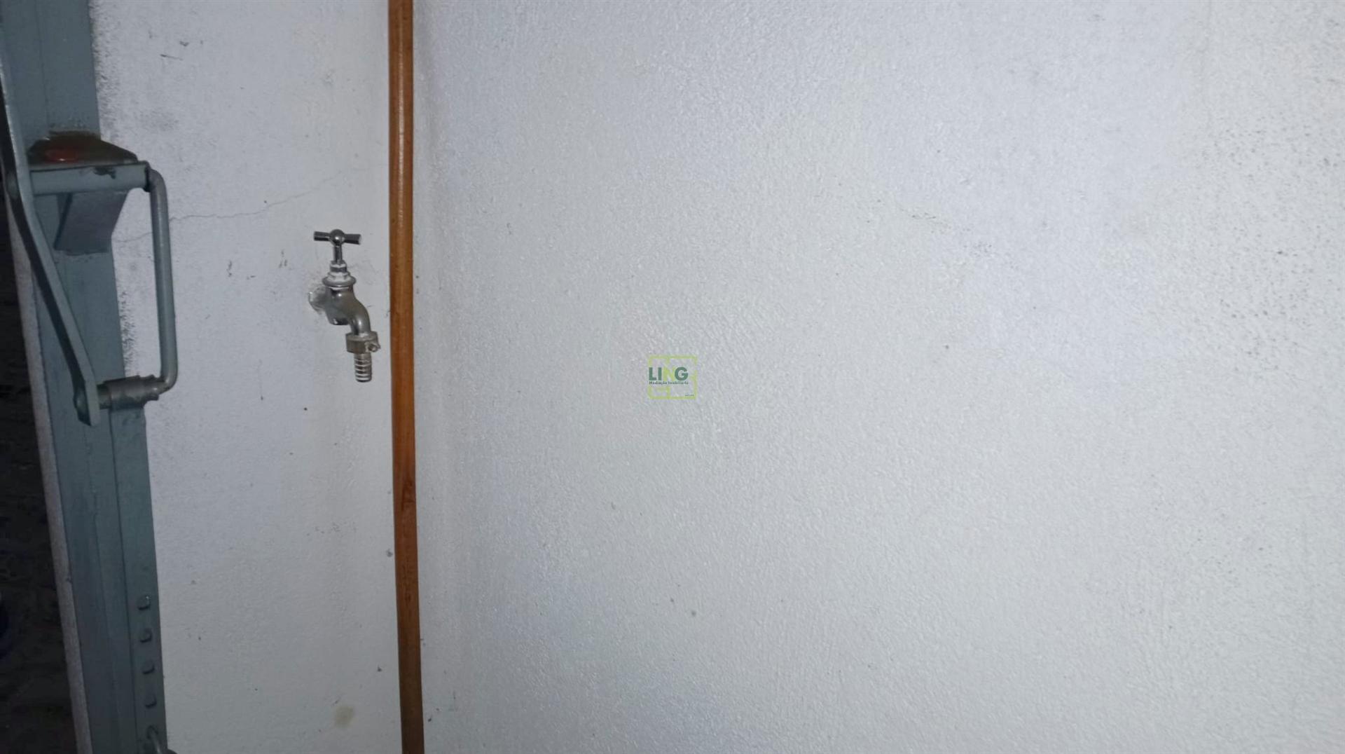 Garagem à venda na avenida Afonso Paiva s/n