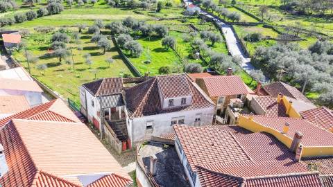 Moradia T9 para Venda em Penamacor (Aranhas) – 65.000€