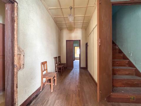 Moradia T9 para Venda em Penamacor (Aranhas) – 65.000€