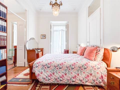 T5 em Arroios com Traça Original | Centro de Lisboa | 650k