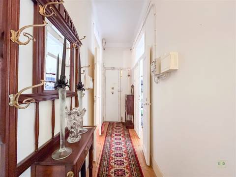 T5 em Arroios com Traça Original | Centro de Lisboa | 650k