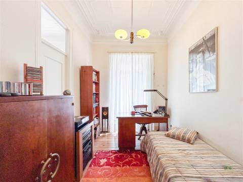 T5 em Arroios com Traça Original | Centro de Lisboa | 650k