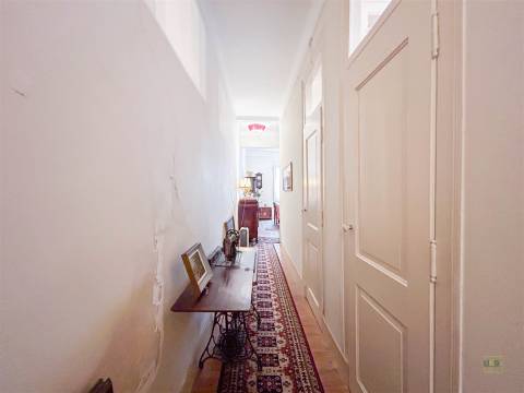 T5 em Arroios com Traça Original | Centro de Lisboa | 650k
