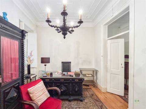 T5 em Arroios com Traça Original | Centro de Lisboa | 650k