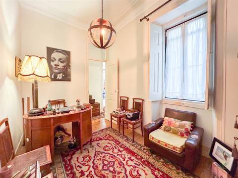 T5 em Arroios com Traça Original | Centro de Lisboa | 650k