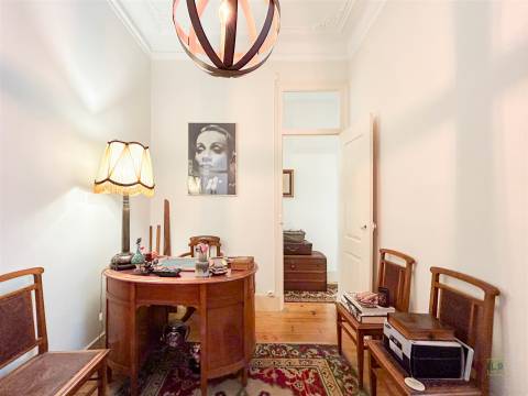 T5 em Arroios com Traça Original | Centro de Lisboa | 650k