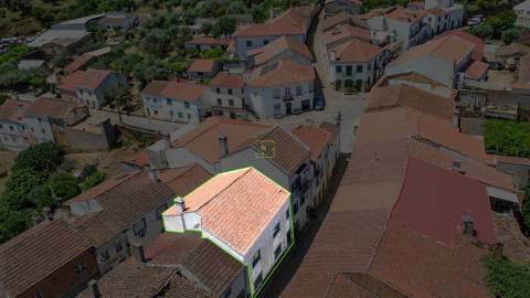 Moradia T2 em construção em Sarzedas
