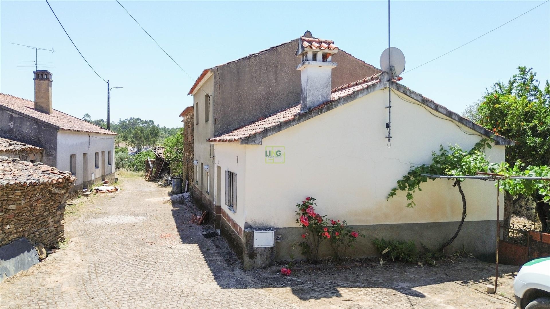 Moradia T3 Venda em Sarzedas,Castelo Branco