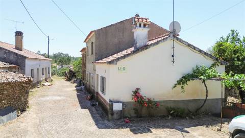 Moradia T3 Venda em Sarzedas,Castelo Branco