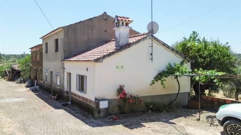 Moradia T3 Venda em Sarzedas,Castelo Branco
