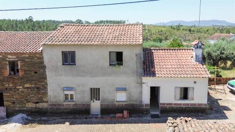 Moradia T3 Venda em Sarzedas,Castelo Branco