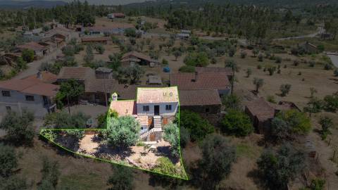 Moradia T3 Venda em Sarzedas,Castelo Branco