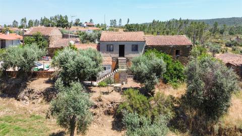 Moradia T3 Venda em Sarzedas,Castelo Branco