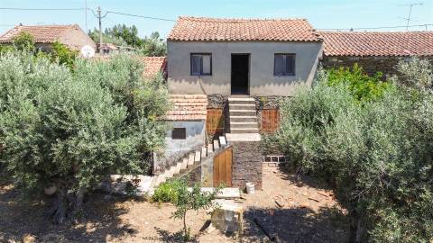 Moradia T3 Venda em Sarzedas,Castelo Branco