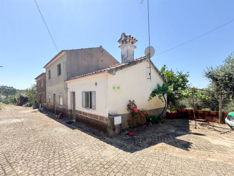 Moradia T3 Venda em Sarzedas,Castelo Branco