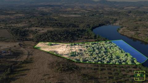 Terreno de 23.000m2 com Poço e Bons Acessos sobre o Rio Bazágueda