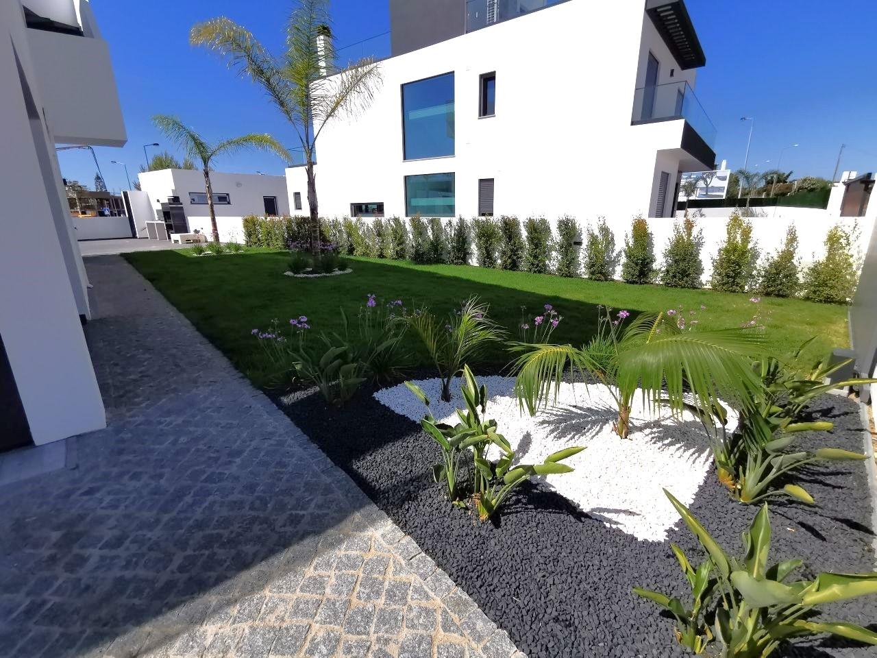 Moradia Isolada T3 Venda em Moncarapacho e Fuseta,Olhão