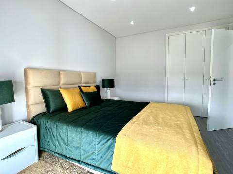 Apartamento T3 Venda em Quelfes,Olhão