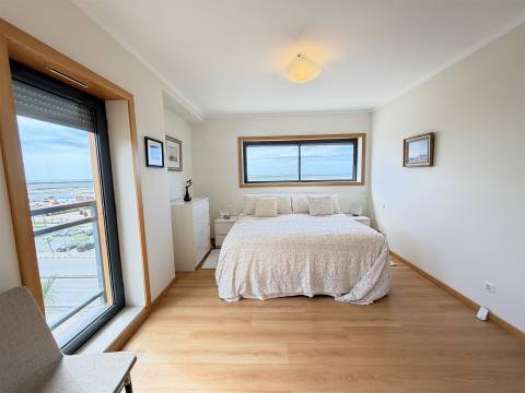 Apartamento T3 Venda em Olhão,Olhão