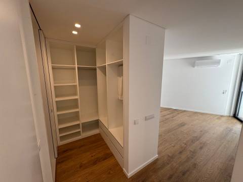 Apartamento T1+1 Venda em Olhão,Olhão