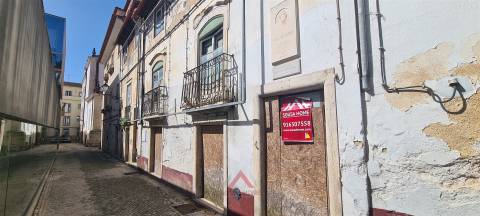 2 Moradias Centro Histórico / ARU Leiria