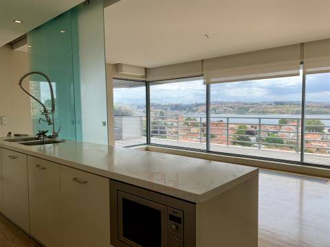 Apartamento T2 Arrendamento em Aldoar, Foz do Douro e Nevogilde,Porto