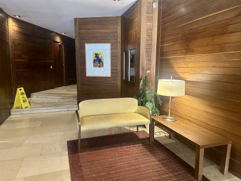 Apartamento T2 Arrendamento em Ramalde,Porto