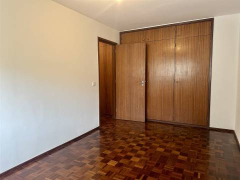 Apartamento T3 Arrendamento em Matosinhos e Leça da Palmeira,Matosinhos