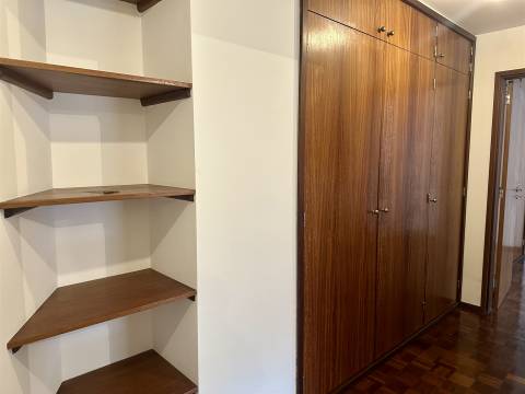 Apartamento T3 Arrendamento em Matosinhos e Leça da Palmeira,Matosinhos