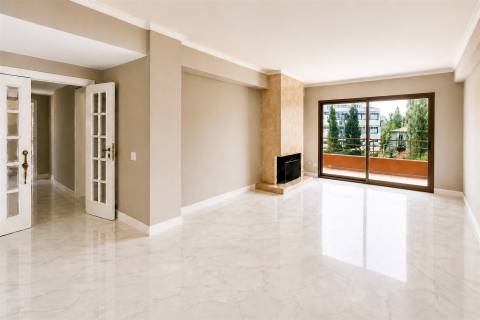 Apartamento T5 Venda em Lordelo do Ouro e Massarelos,Porto