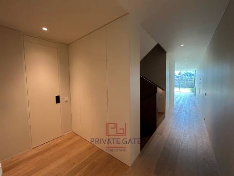Andar Moradia T2 DUPLEX Venda em Aldoar, Foz do Douro e Nevogilde,Porto