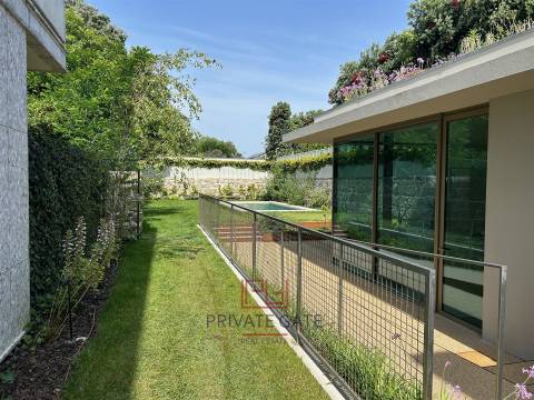 Andar Moradia T2 DUPLEX Venda em Aldoar, Foz do Douro e Nevogilde,Porto