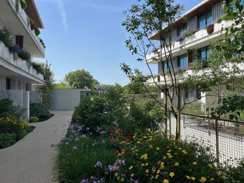 Andar Moradia T2 DUPLEX Venda em Aldoar, Foz do Douro e Nevogilde,Porto