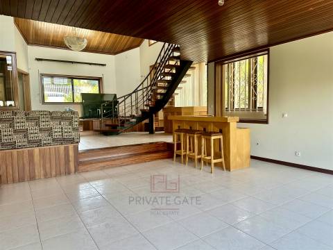 Moradia T5+1 Venda em Gondomar (São Cosme), Valbom e Jovim,Gondomar