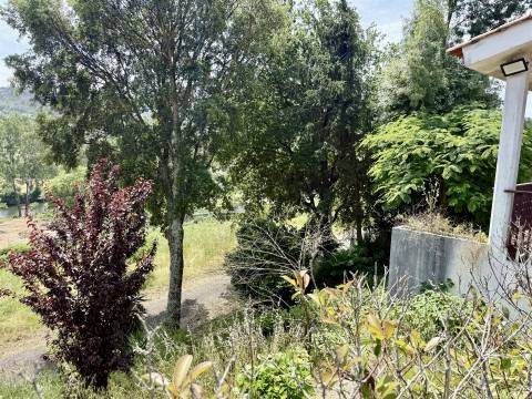Moradia T5 Venda em Brito,Guimarães