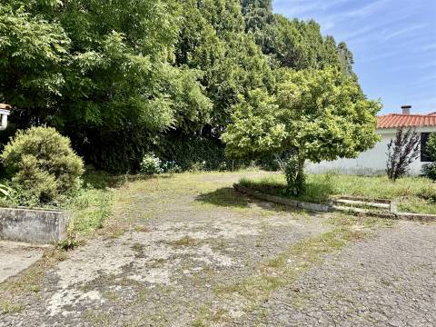 Moradia T5 Venda em Brito,Guimarães