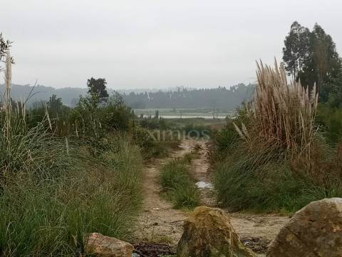Terreno em Aveleda