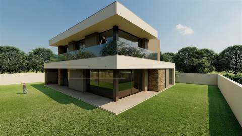 Moradia isolada V4 em construção, em Esposende