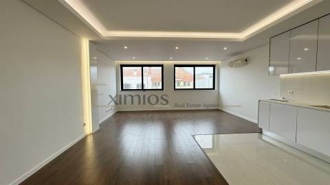 Apartamento T3 novo, no Porto