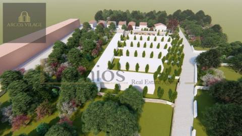 Lote de terreno para construção de moradia isolada, em Argivai