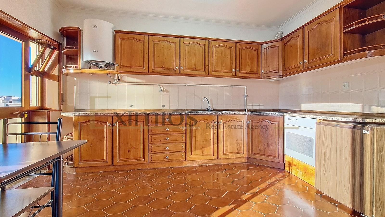 Apartamento T1, em Amorosa, Viana do Castelo.